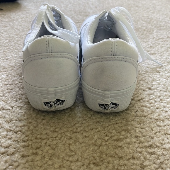 Vans - Picture 3 of 3